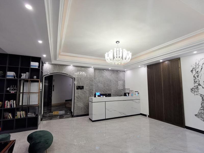 Ou Lu Business Hotel ชิงเต่า ภายนอก รูปภาพ
