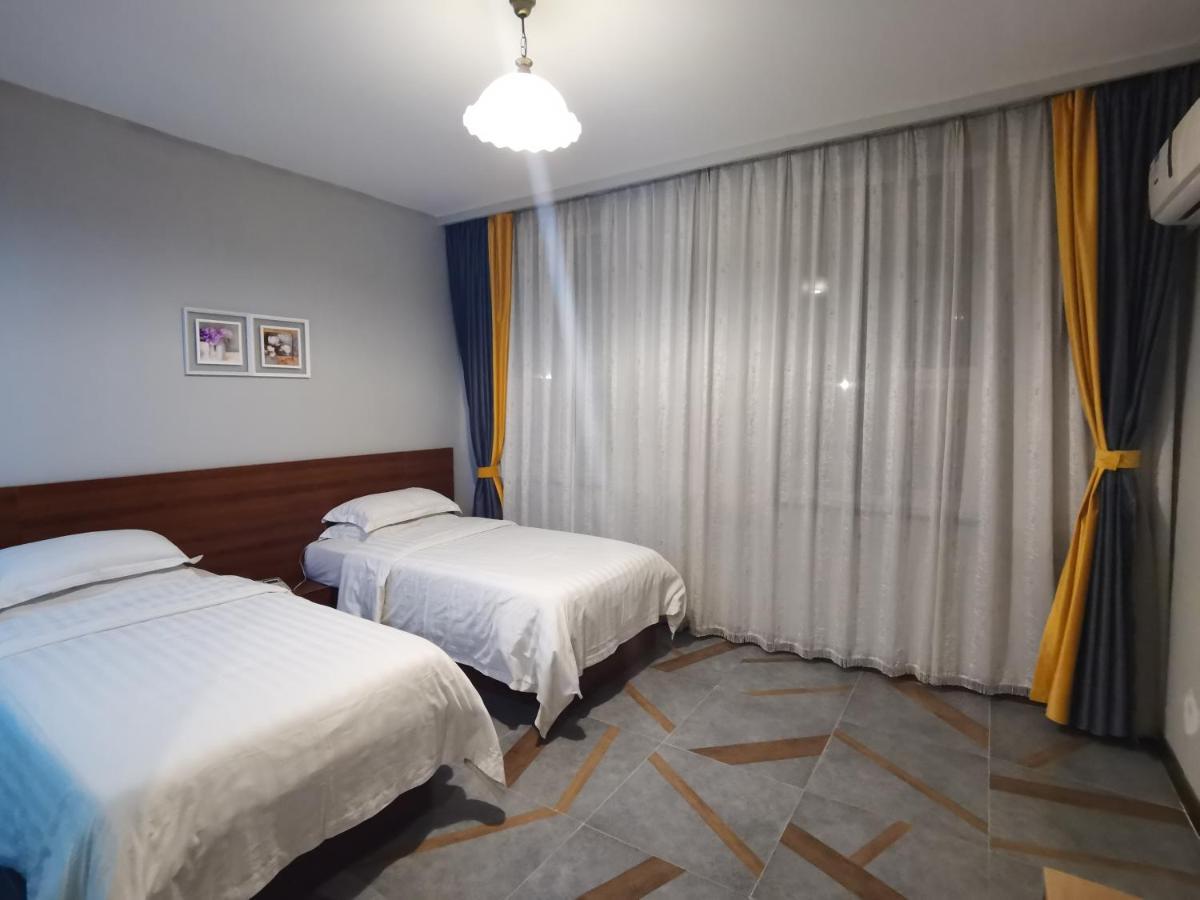 Ou Lu Business Hotel ชิงเต่า ภายนอก รูปภาพ