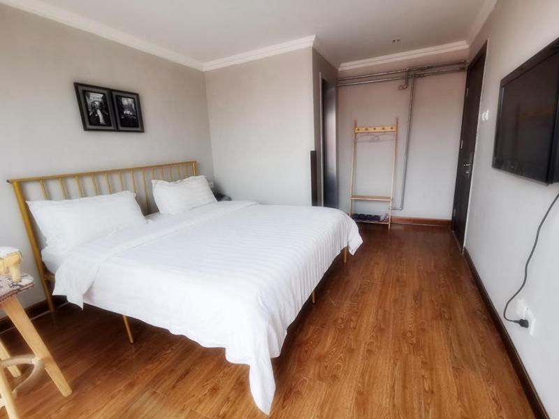 Ou Lu Business Hotel ชิงเต่า ภายนอก รูปภาพ