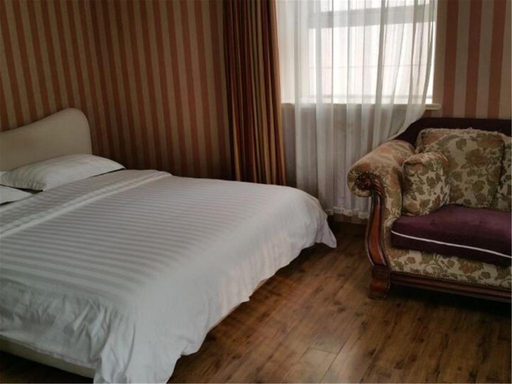 Ou Lu Business Hotel ชิงเต่า ภายนอก รูปภาพ